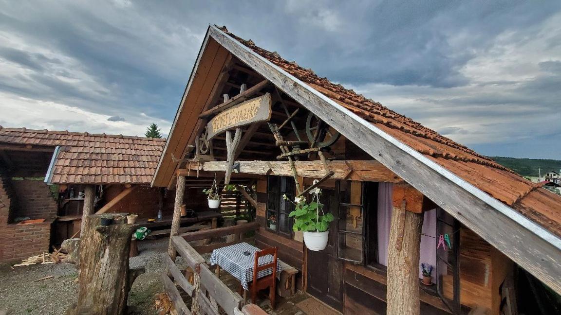 Casa Rustic Fehér&Fekete Vendégházak Sovata Esterno foto