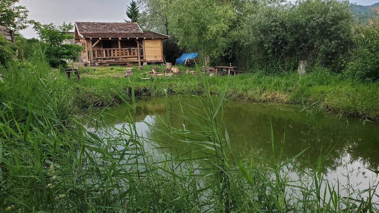 Casa Rustic Fehér&Fekete Vendégházak Sovata Esterno foto