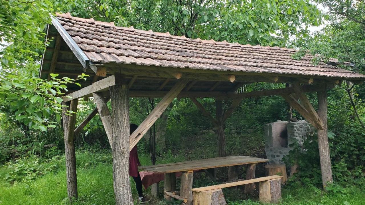 Casa Rustic Fehér&Fekete Vendégházak Sovata Esterno foto