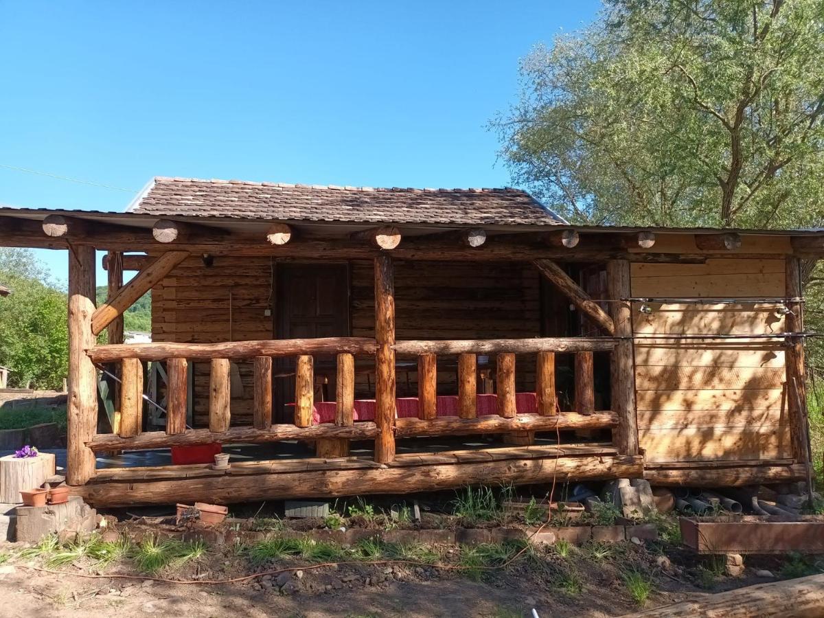 Casa Rustic Fehér&Fekete Vendégházak Sovata Esterno foto